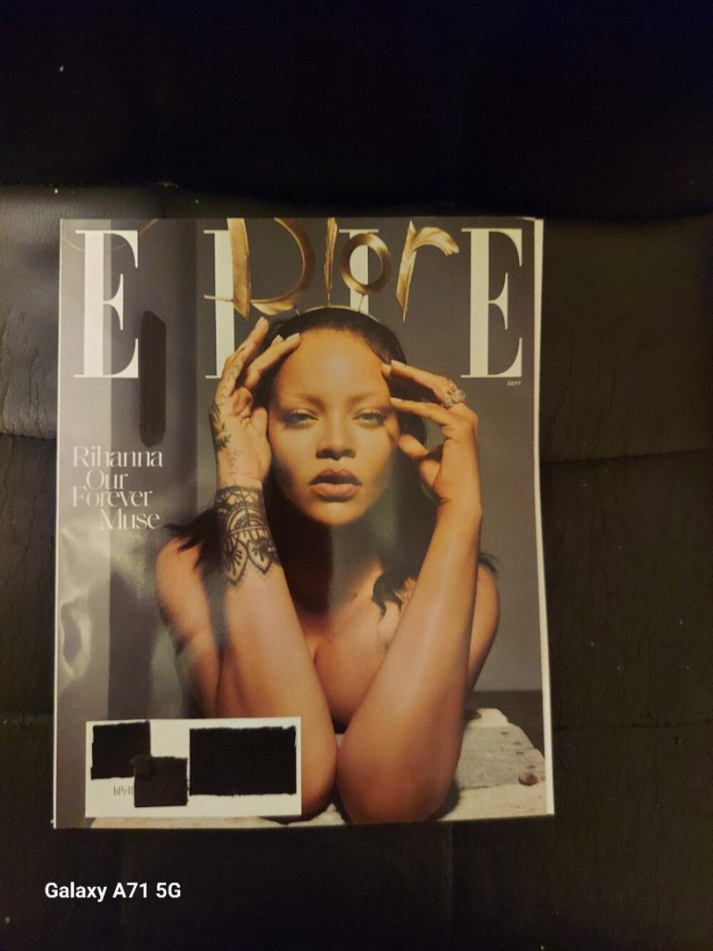 2 Magazine Bundle - Picture 3 of 7